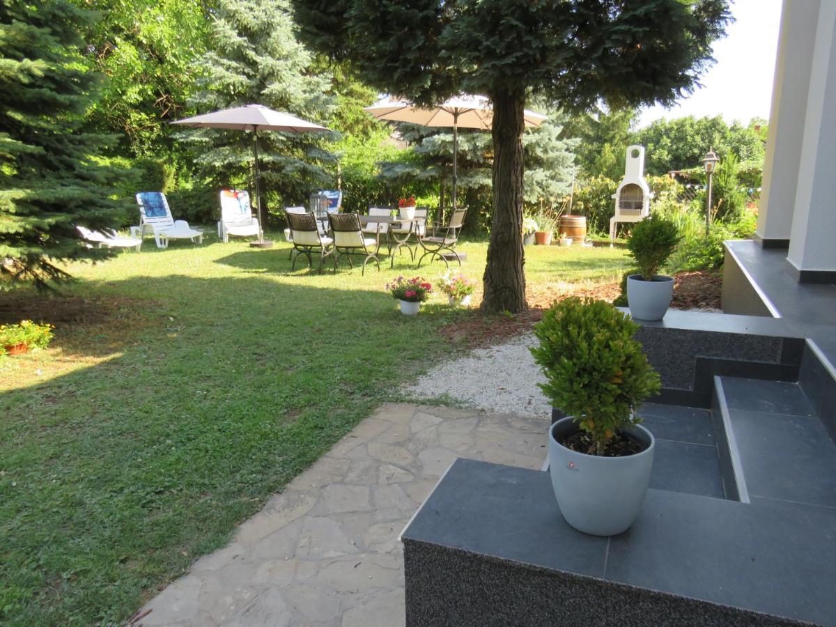 Art Inn Apartmanház Balaton-Gyenesdiás Exterior foto