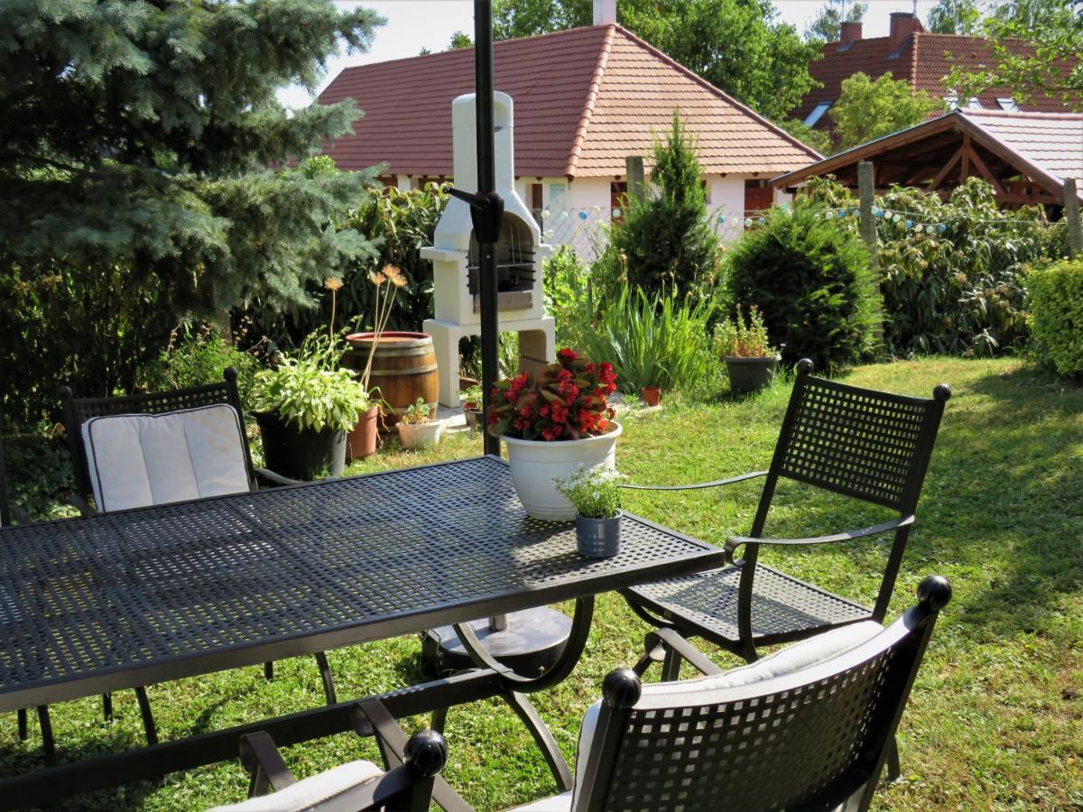 Art Inn Apartmanház Balaton-Gyenesdiás Exterior foto
