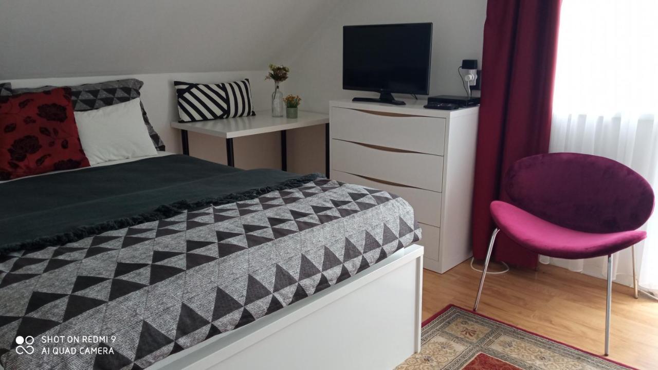 Art Inn Apartmanház Balaton-Gyenesdiás Exterior foto